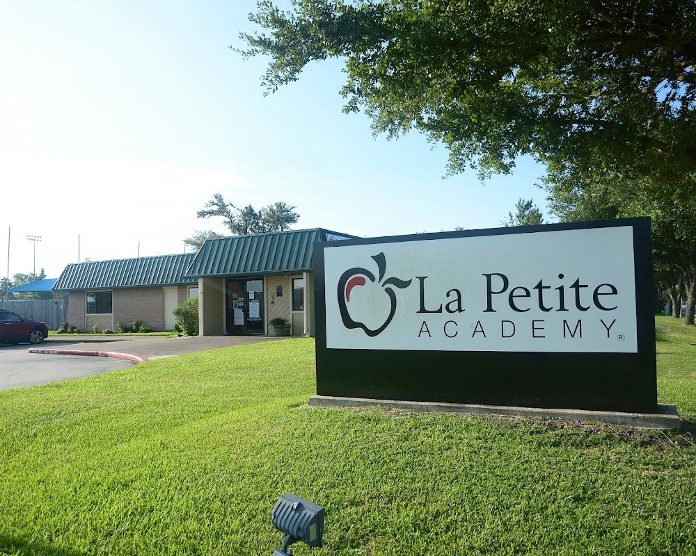La Petite Academy of Sugar Land photo 2