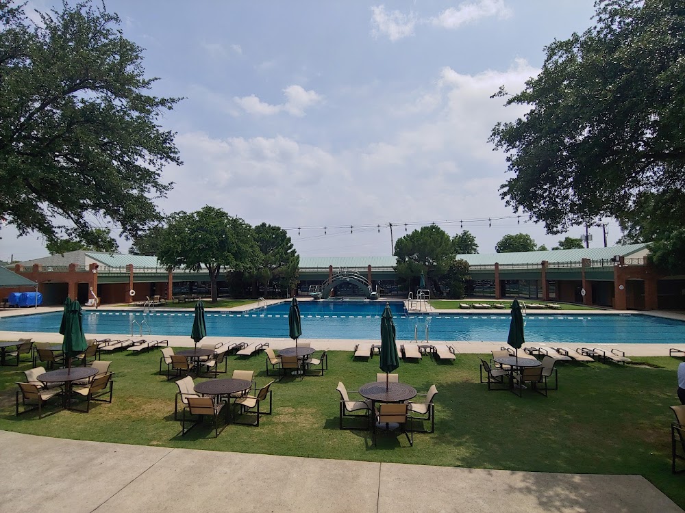 River Crest Country Club photo 2