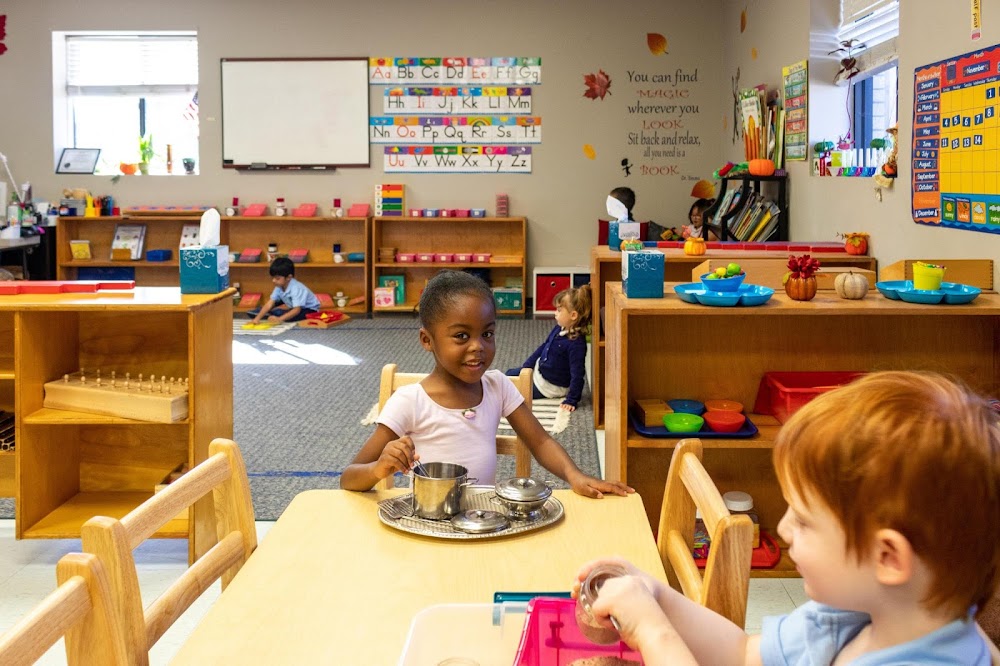 Silverline Montessori School - Silverlake
